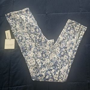 New w/tags Laundry by Shelli Segal Floral Capri Leggings Size S